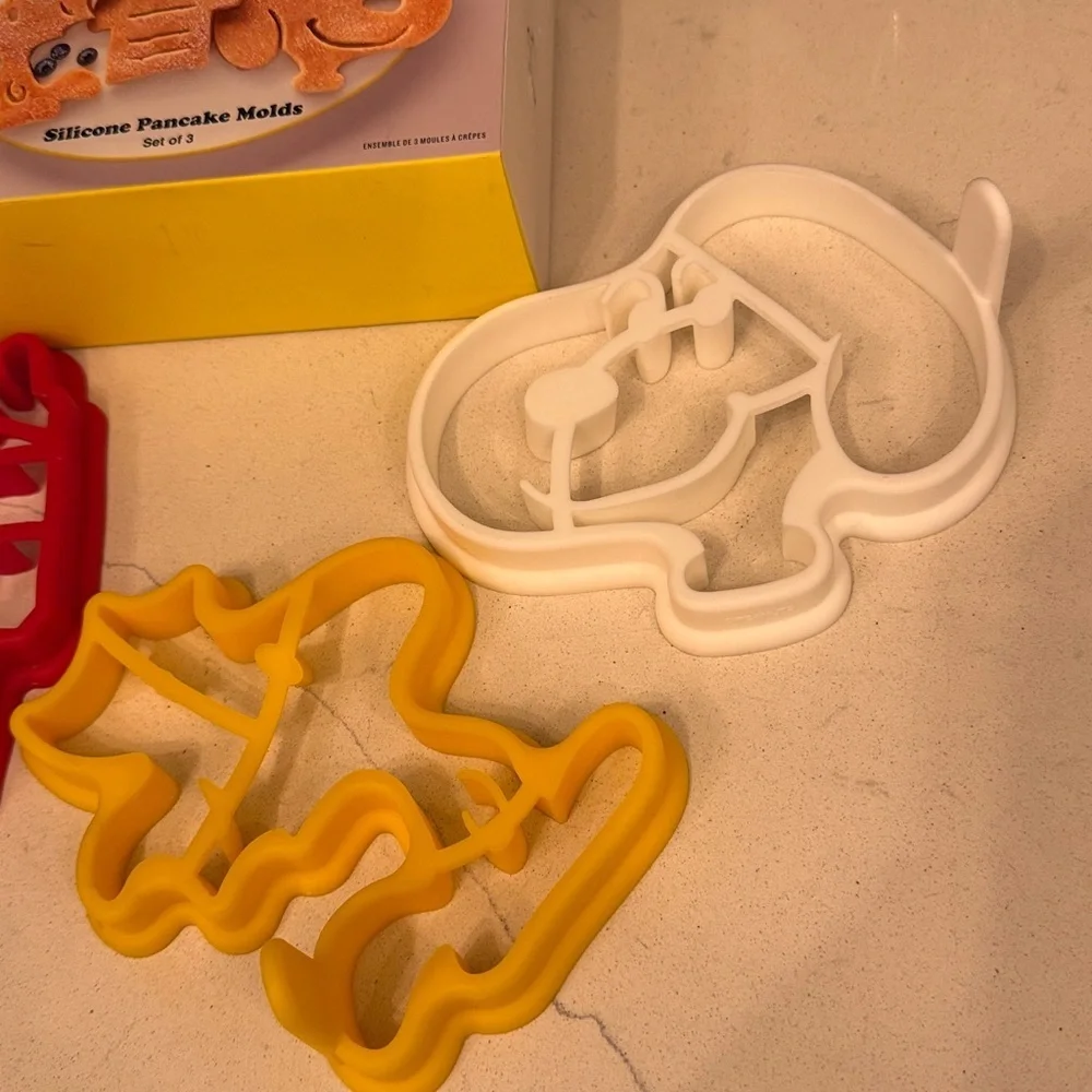 Peanuts Silicone Pancake Molds William Sonoma Snoopy Woodstock 3 molds